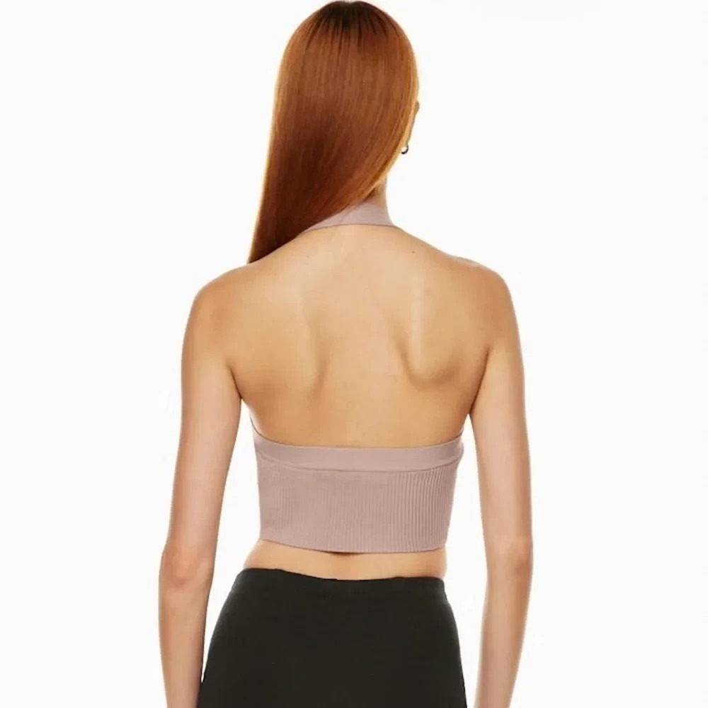 Aritzia Babaton Ribbed Halter Top M Latte Beige Quiet Luxury Y2K Cropped Knit - Picture 6 of 8